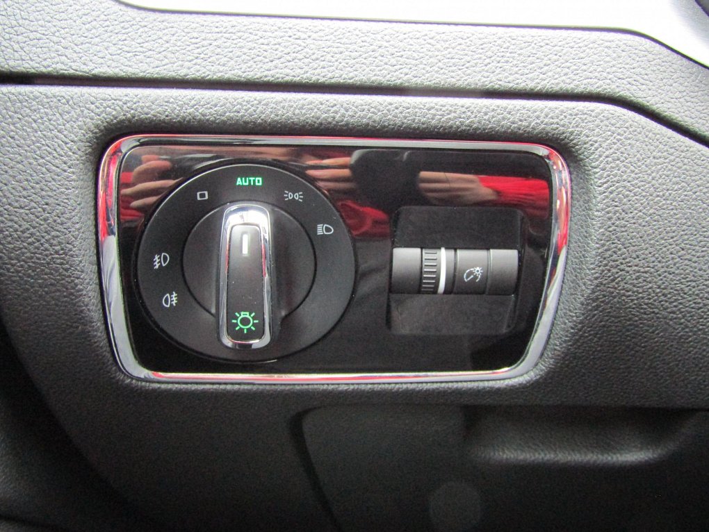 Škoda Superb II 2.0TDi Elegance 4x4