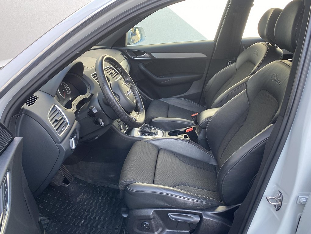Audi Q3 2.0 TFSi S-line quattro