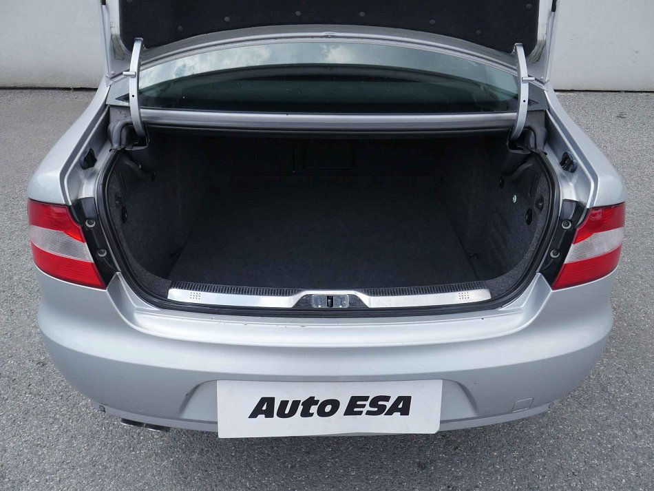 Škoda Superb II 2.0TDi Ambition