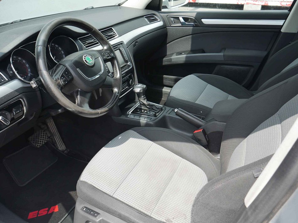 Škoda Superb II 2.0TDi Ambition