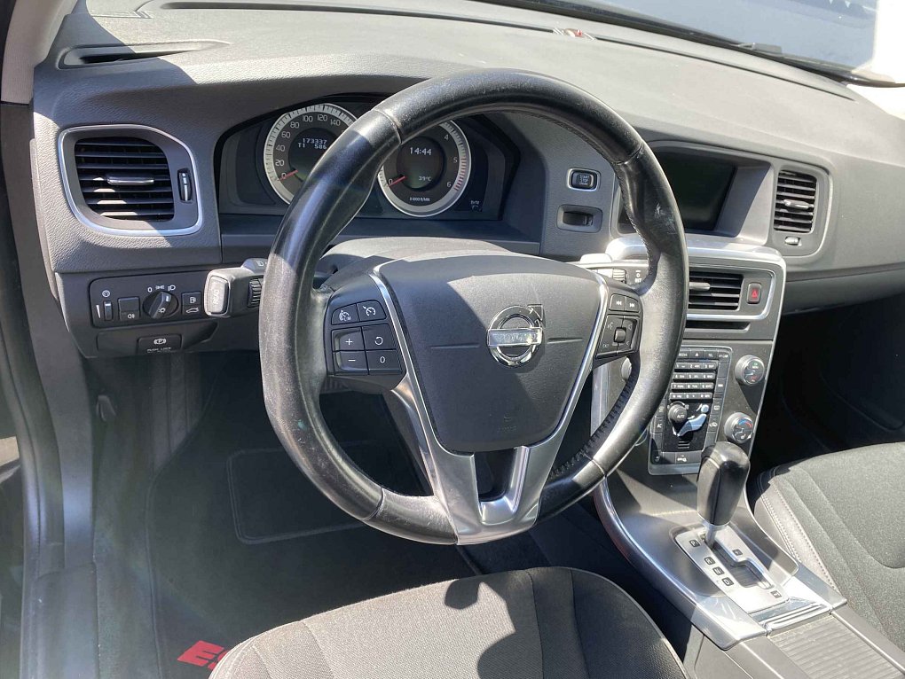 Volvo S60 2.0D3 Momentum