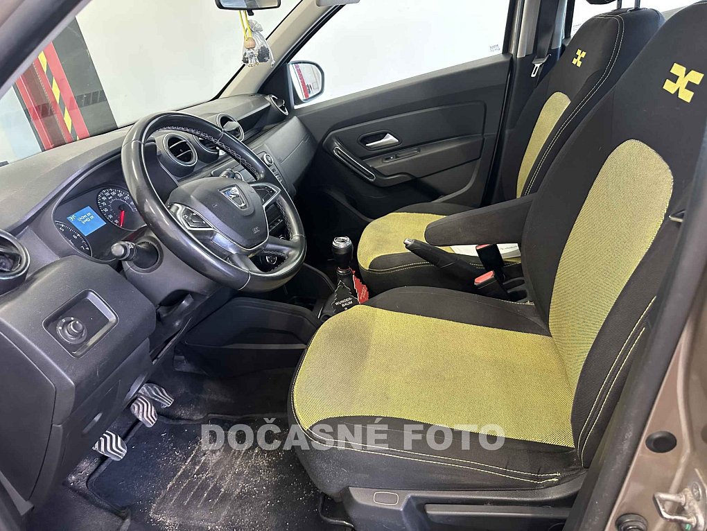 Dacia Duster 1.6 i 