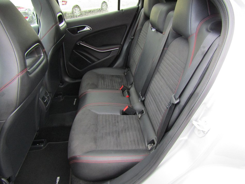 Mercedes-Benz GLA 2.2CDi  220 4M