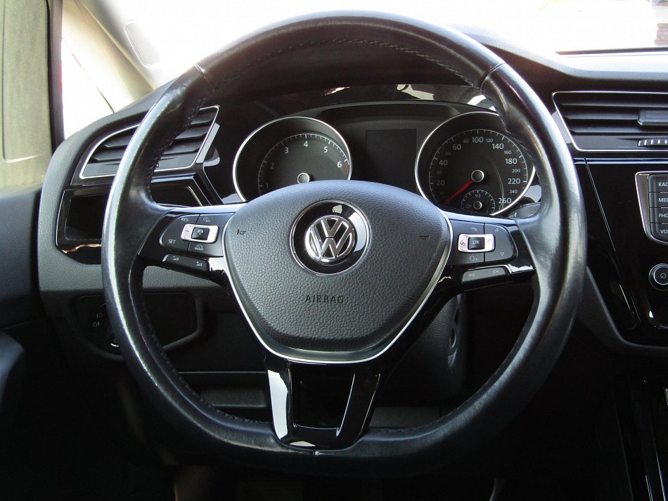 Volkswagen Touran 1.4TSi 