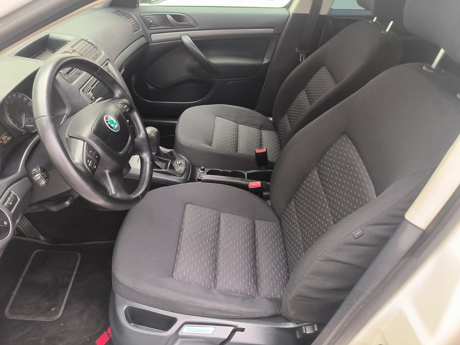 Škoda Octavia II 2.0 TDi Champion