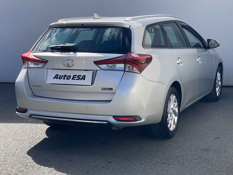 Toyota Auris 1.6VVT-i 