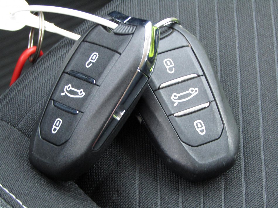 Peugeot 308 1.2PT 