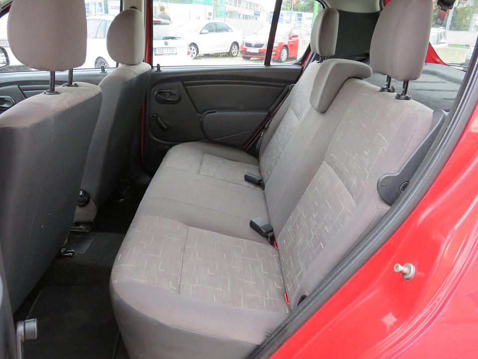 Dacia Sandero 1.4i 