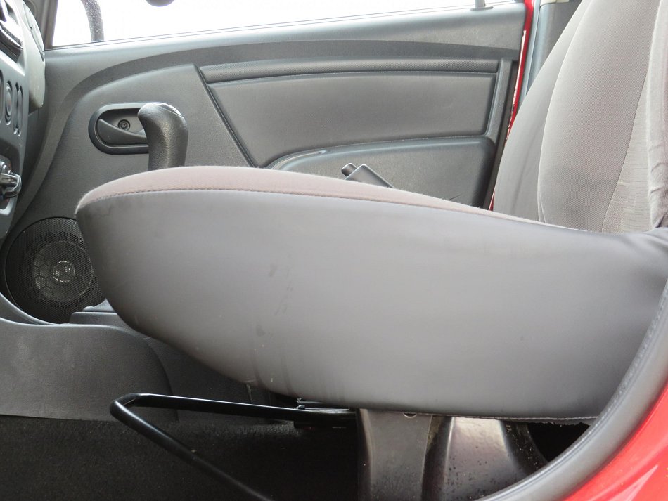 Dacia Sandero 1.4i 