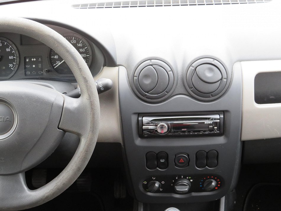 Dacia Sandero 1.4i 
