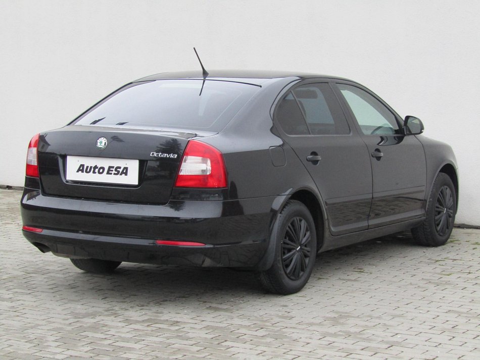 Škoda Octavia 1.6i Ambiente