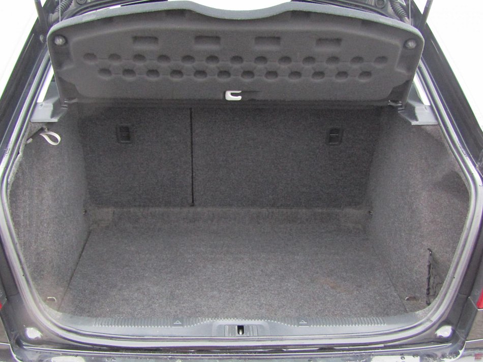 Škoda Octavia 1.6i Ambiente