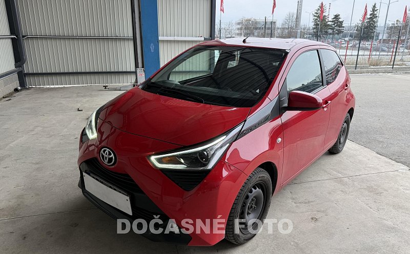 Toyota Aygo 1.0i 