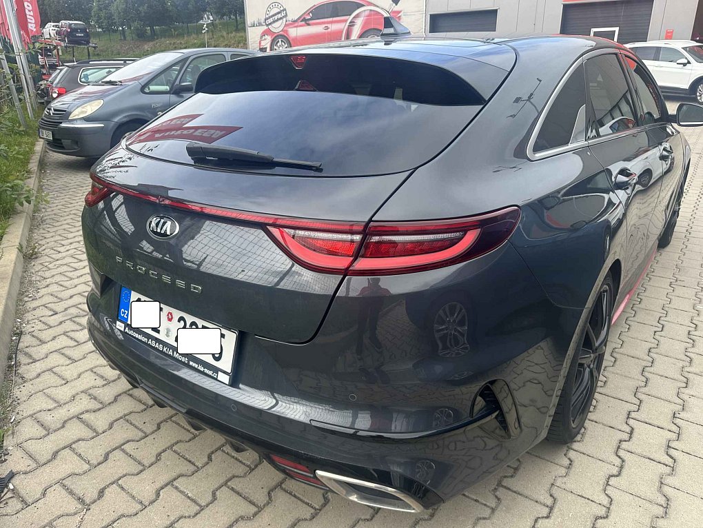 Kia Ceed 1.6 T-GDi 