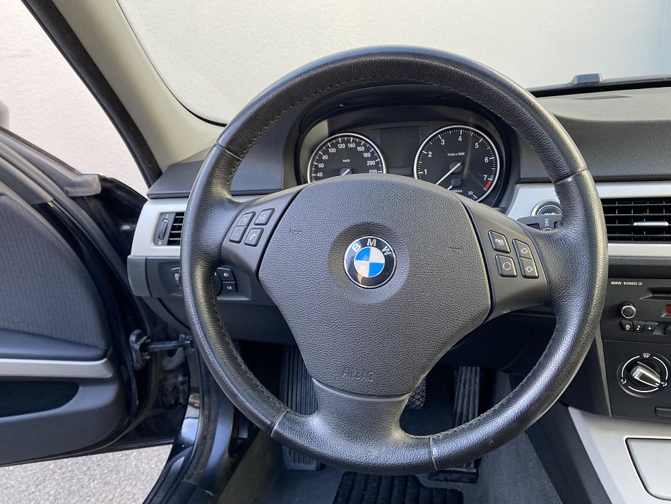 BMW Řada 3 3.0 i  325i xDrive
