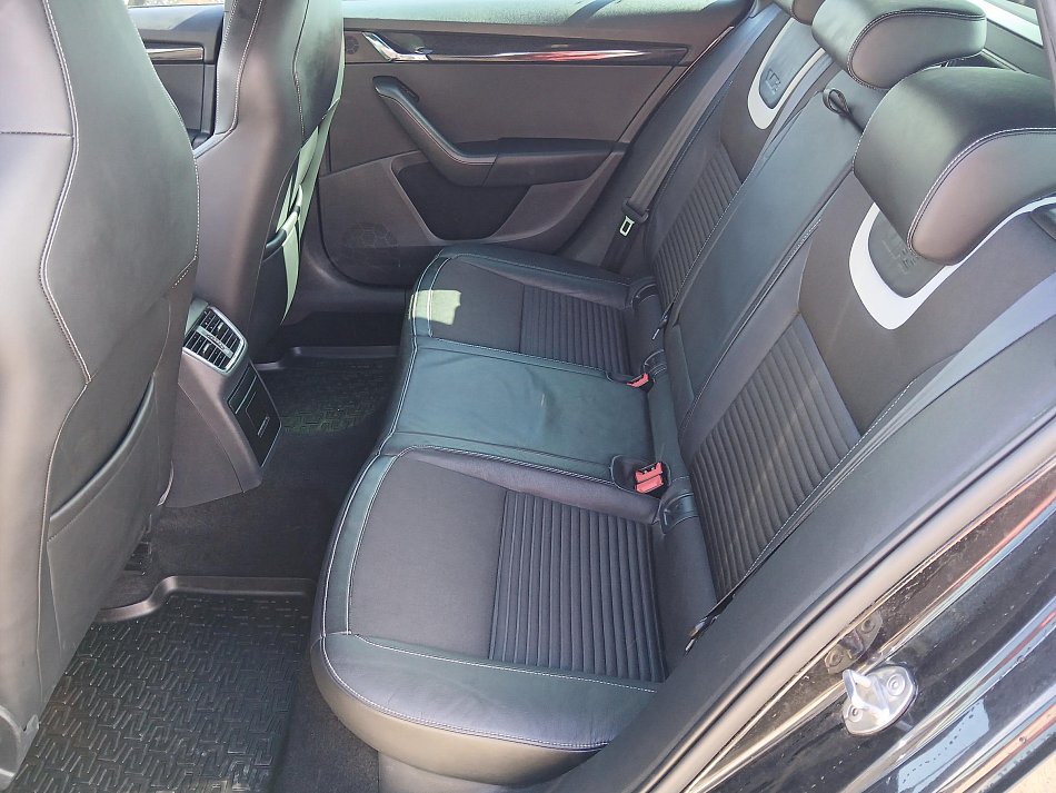 Škoda Octavia III 2.0 TDi RS