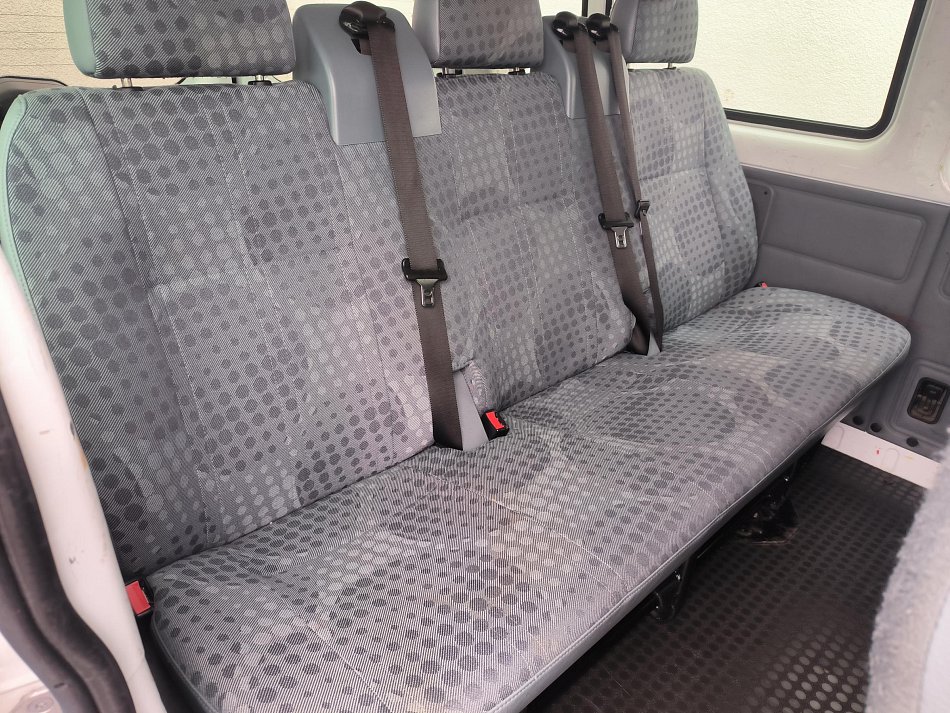Ford Transit 2.2TDCi Trend L2H2 9míst