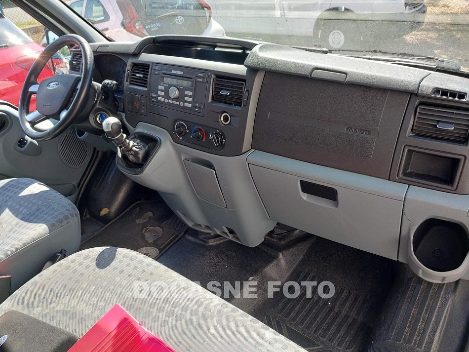Ford Transit 2.2TDCi Trend L2H2 9míst