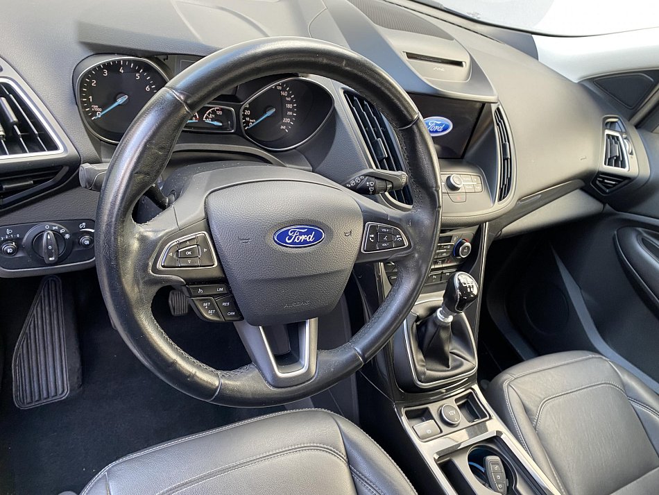 Ford Kuga 1.5 EB Titanium