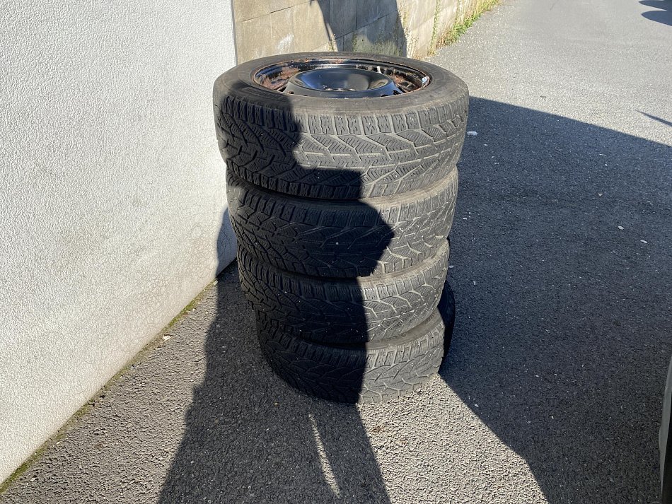 Ford Kuga 1.5 EB Titanium