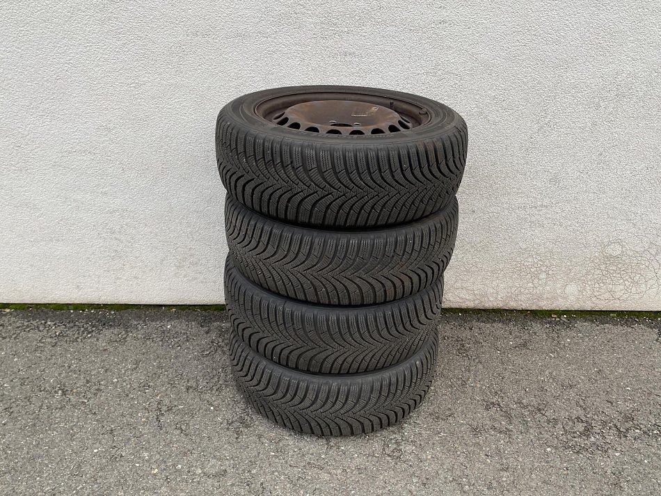 Volkswagen Passat 2.0 FSi Sportline