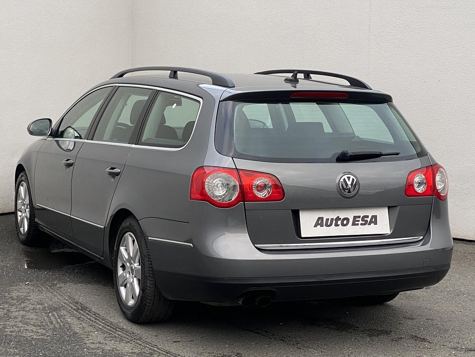 Volkswagen Passat 2.0 FSi Sportline