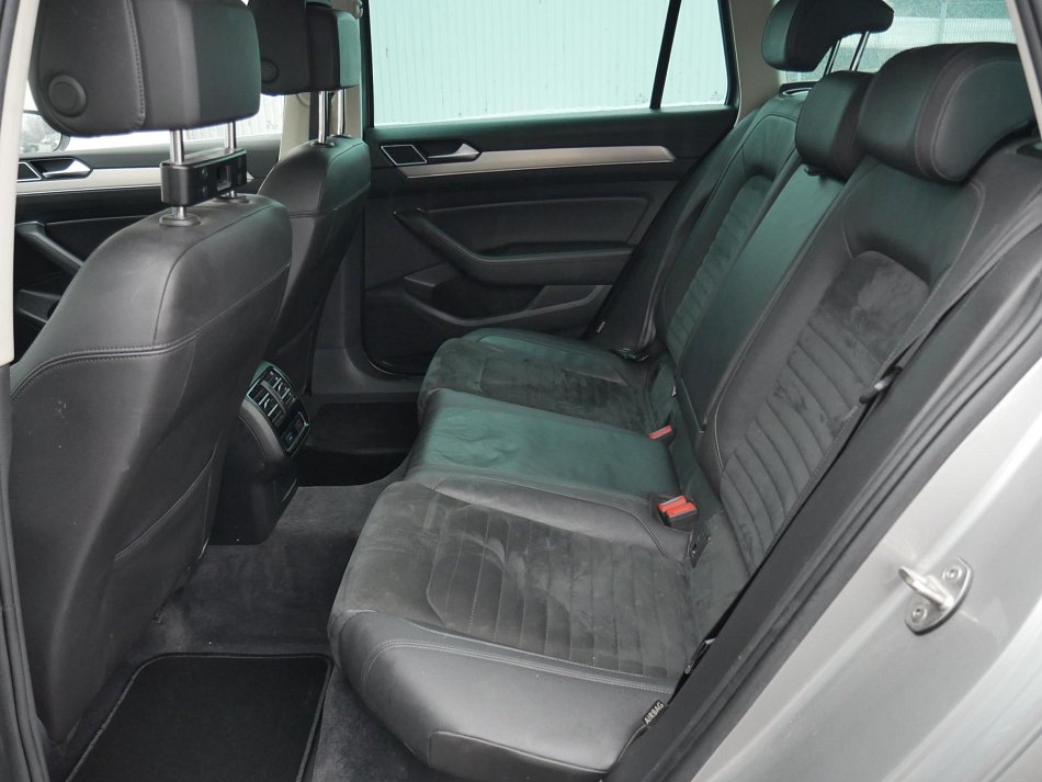 Volkswagen Passat 2.0TDi Highline