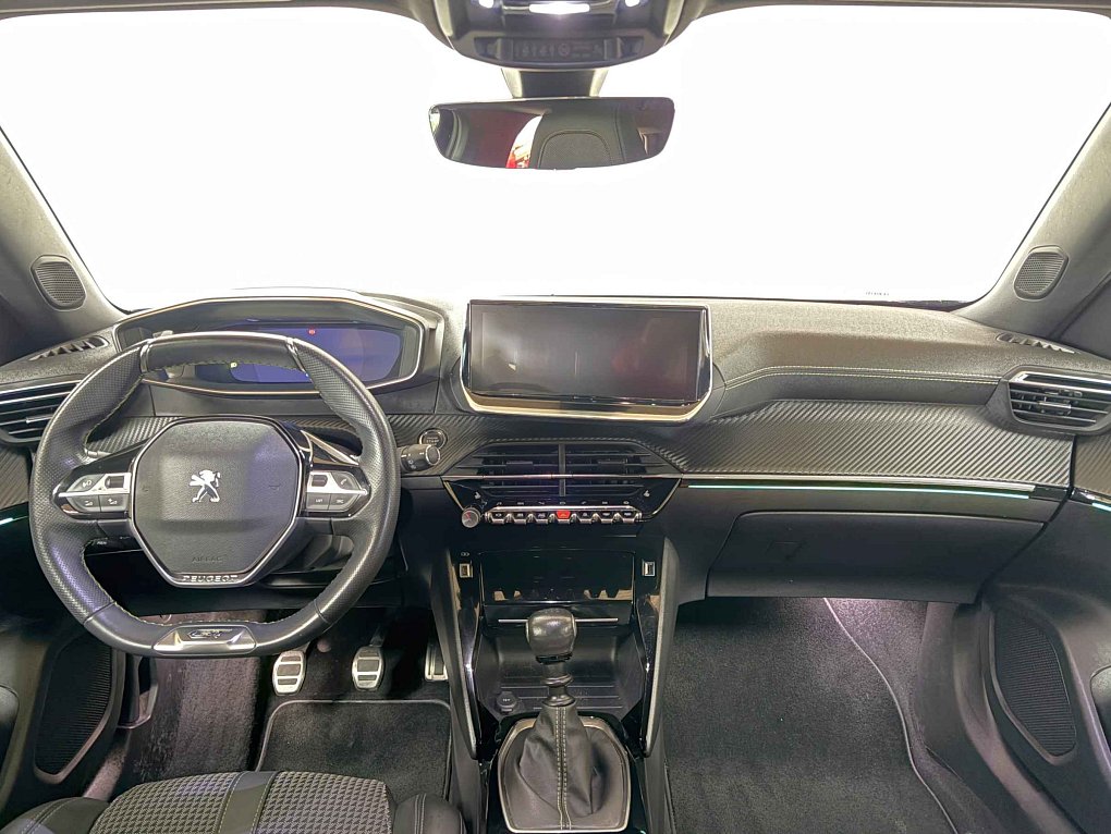 Peugeot 2008 1.2PT 