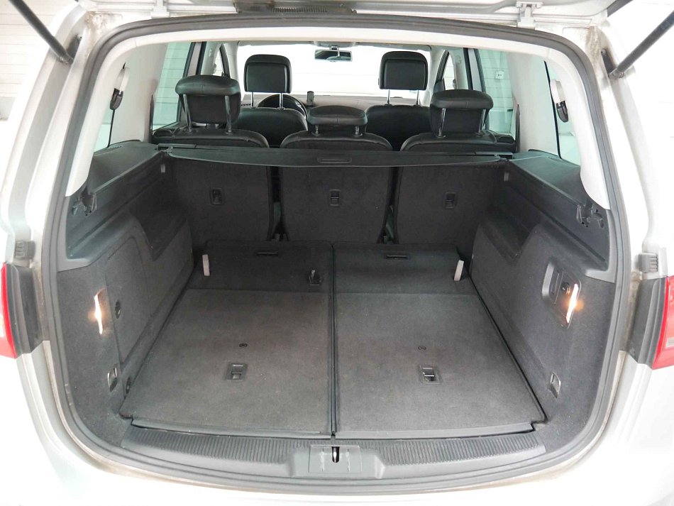 Volkswagen Sharan 2.0 TDi Highline