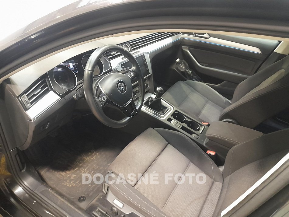 Volkswagen Passat 1.6 TDi 