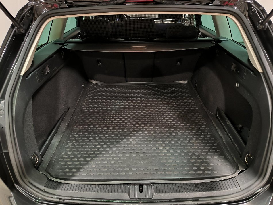 Volkswagen Passat 1.6 TDi 