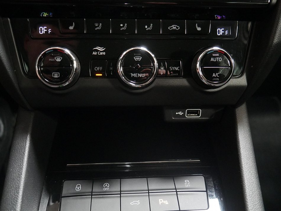 Škoda Octavia III 2.0 TSi  4x4