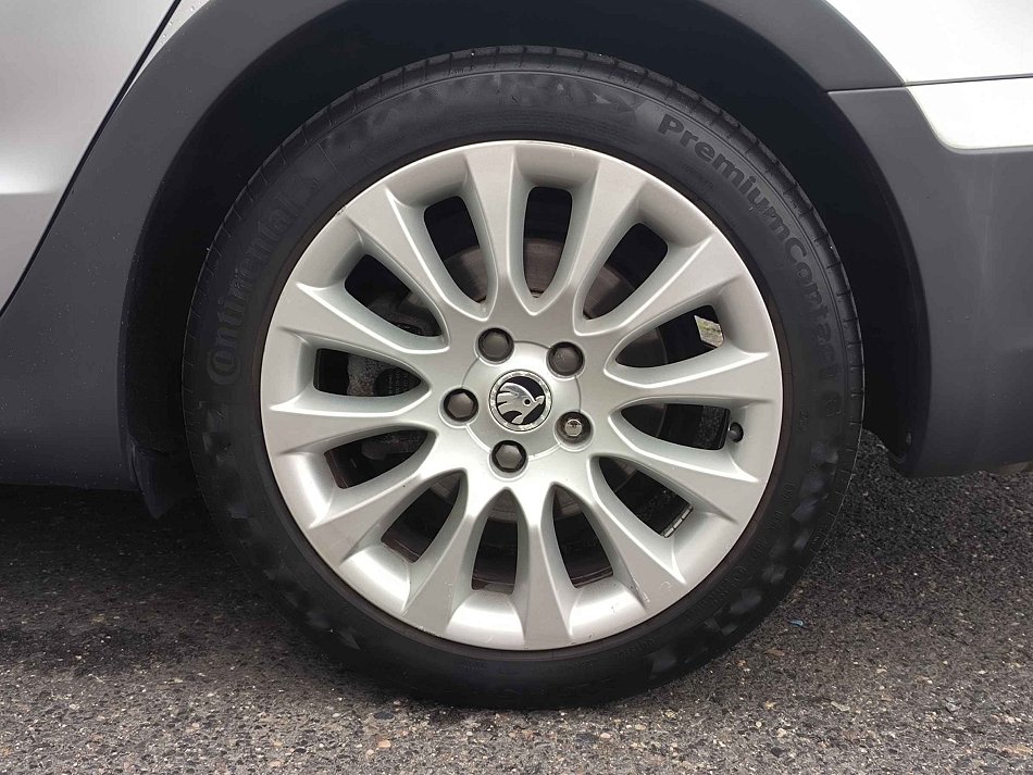 Škoda Superb II 2.0 TDi Outdoor 4x4