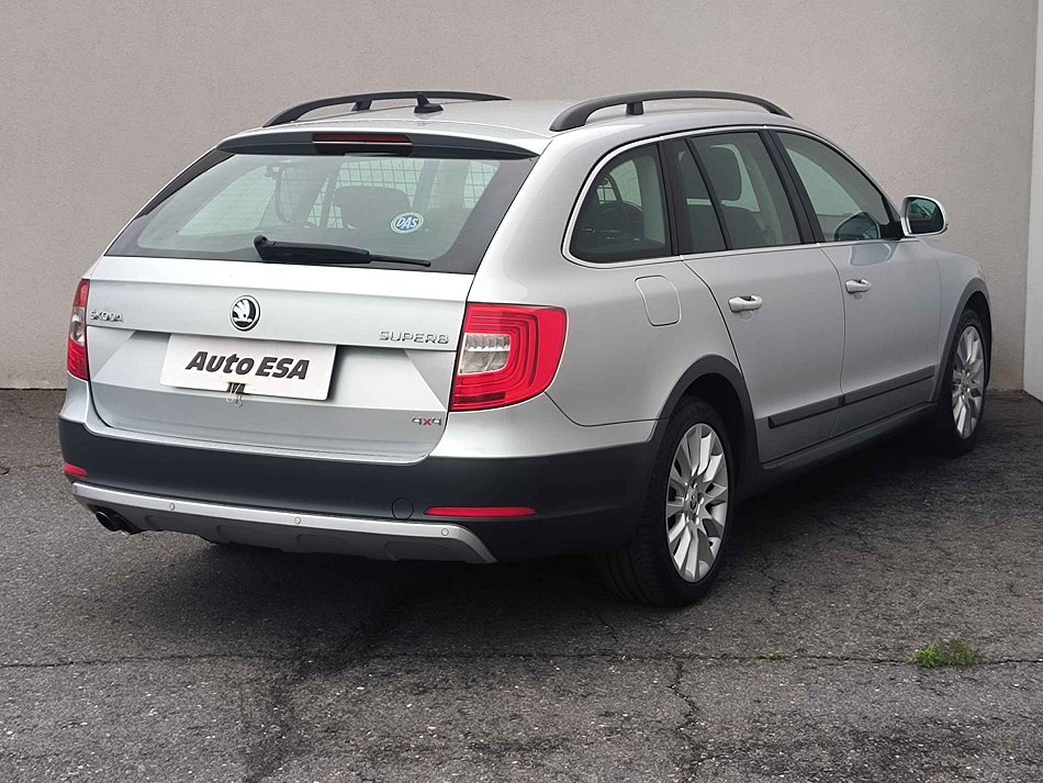 Škoda Superb II 2.0 TDi Outdoor 4x4