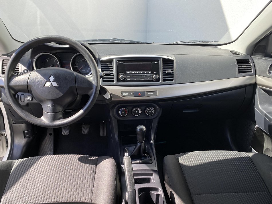Mitsubishi Lancer 1.6 i  LPG