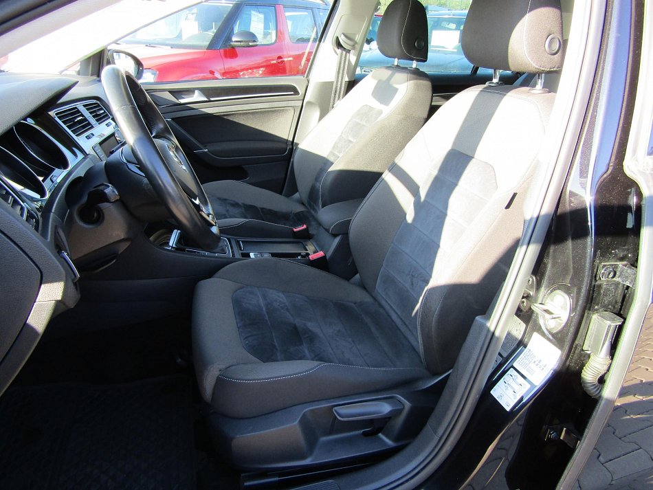 Volkswagen Golf 1.4TSi Highline