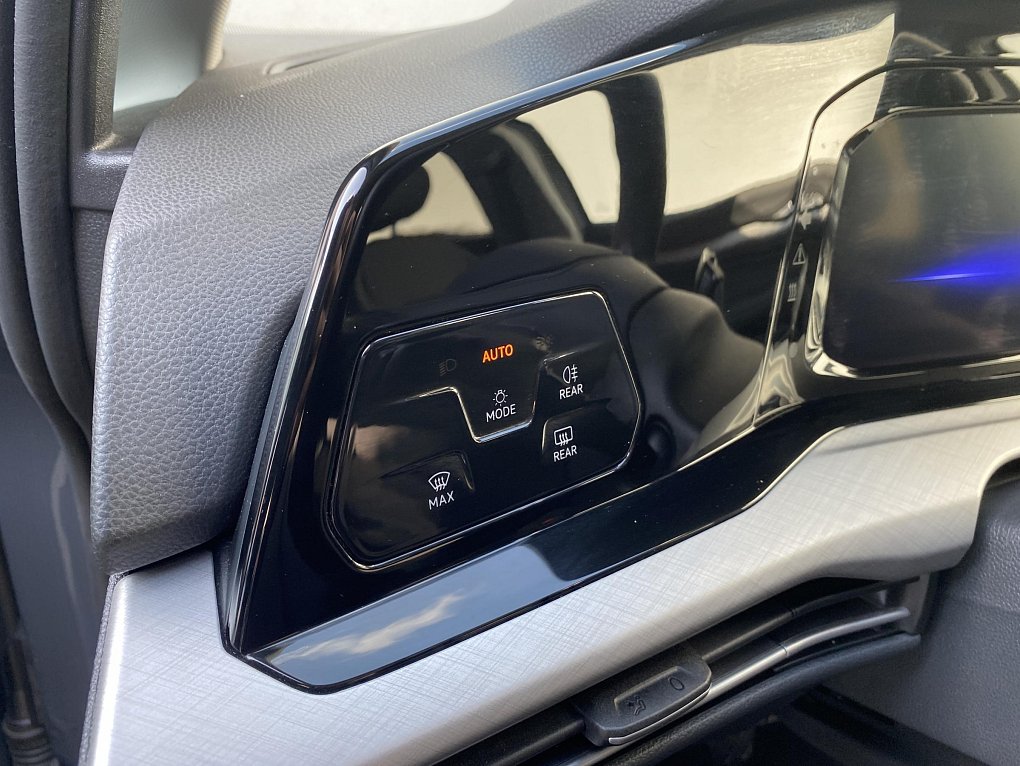 Volkswagen Golf 1.5TSi Life