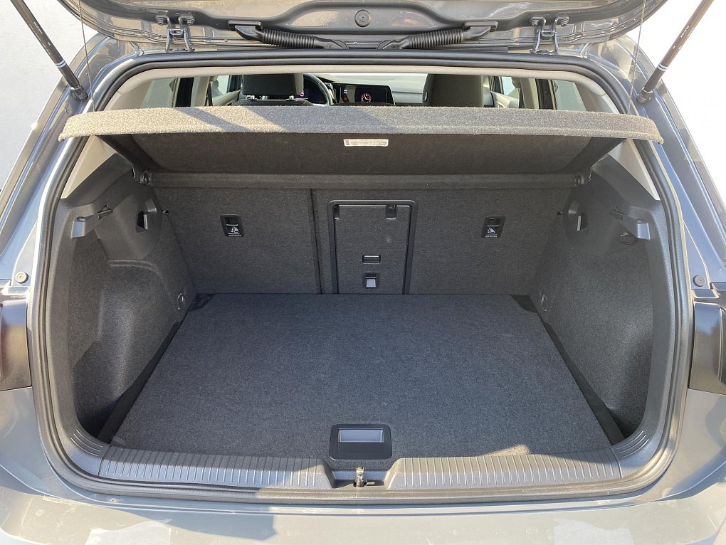 Volkswagen Golf 1.5TSi Life