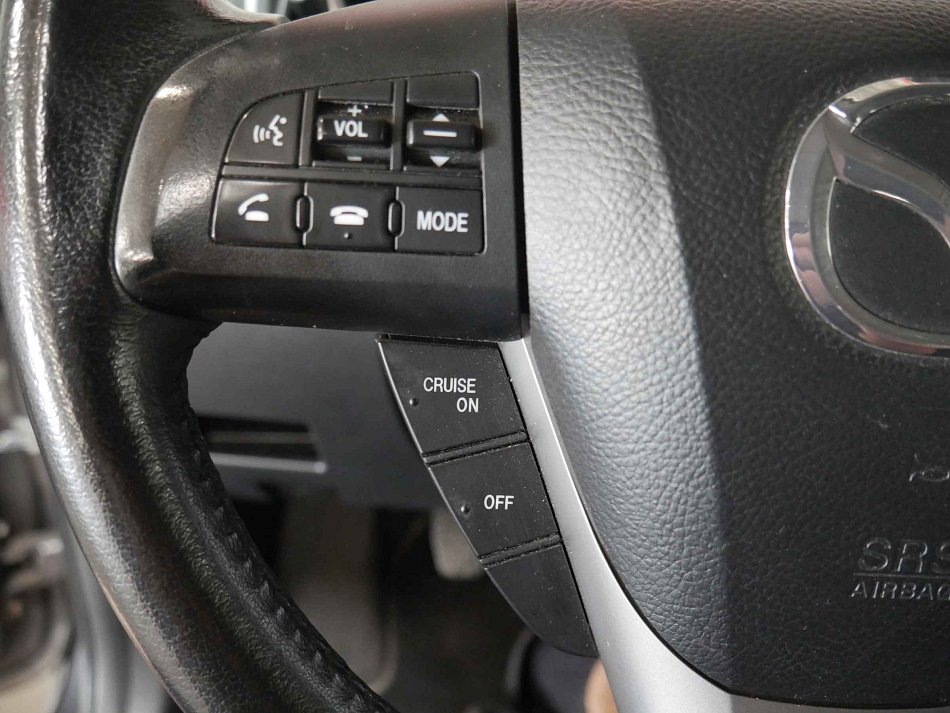 Mazda 3 2.0 i 