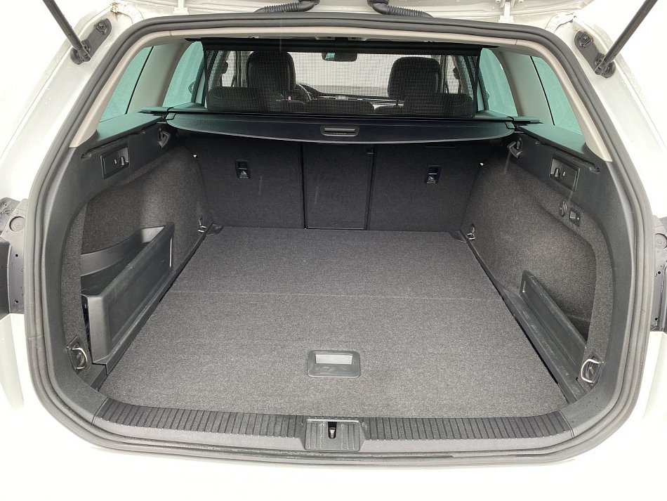 Volkswagen Passat 2.0 TDi Business