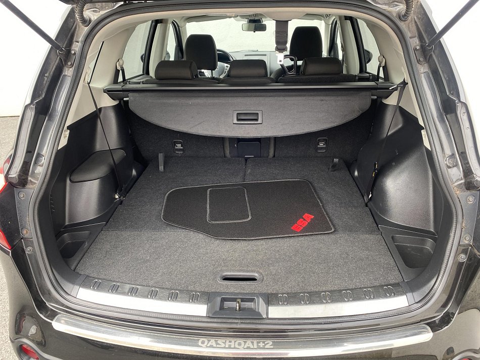 Nissan Qashqai 2.0i Acenta +2