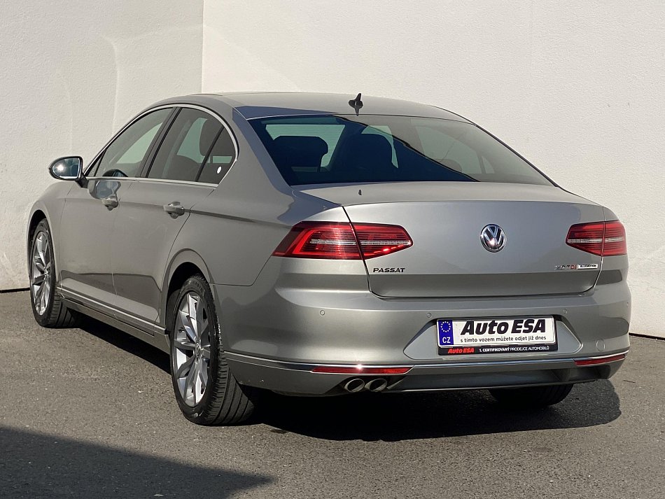 Volkswagen Passat 2.0TDi Highline