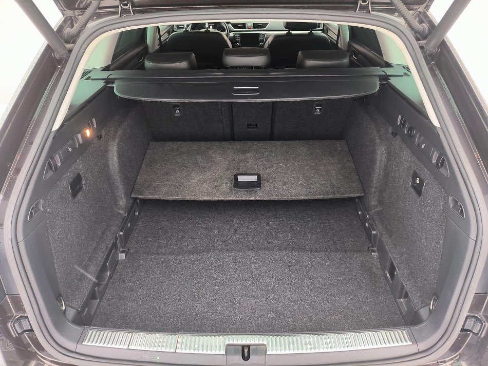 Škoda Superb III 2.0 TDi Style