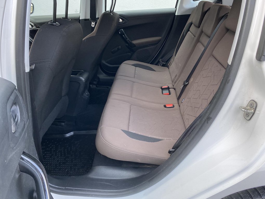 Peugeot 2008 1.2PT Active