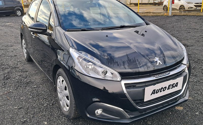 Peugeot 208 1.2 PT 
