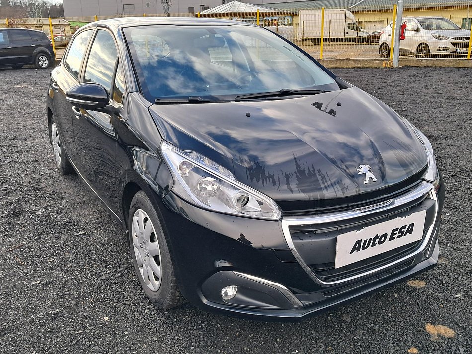 Peugeot 208 1.2 PT 