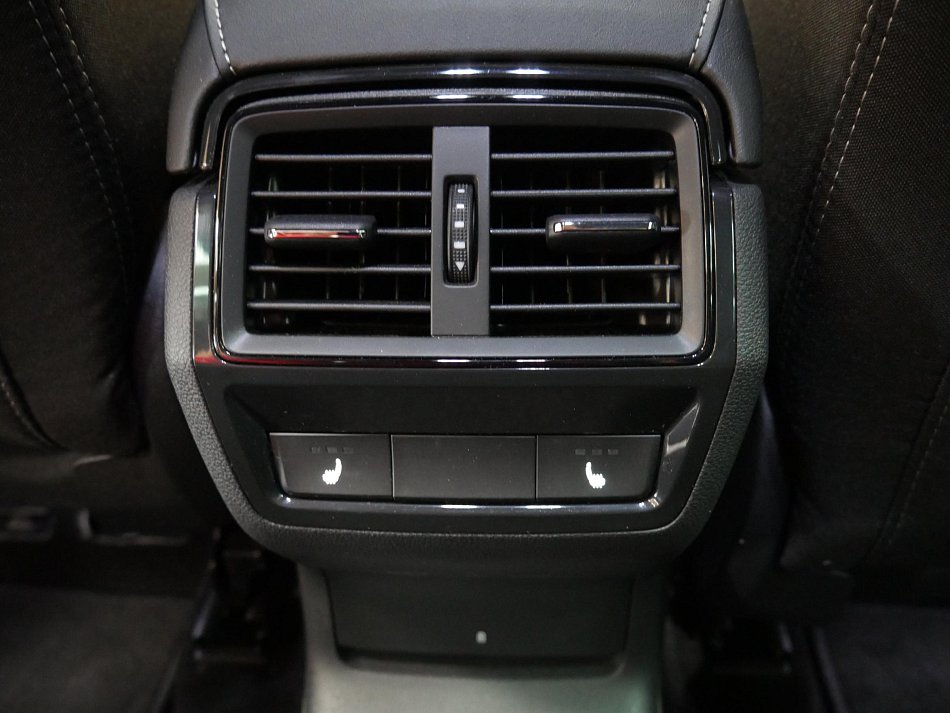 Škoda Karoq 2.0 TSi SportLine 4x4