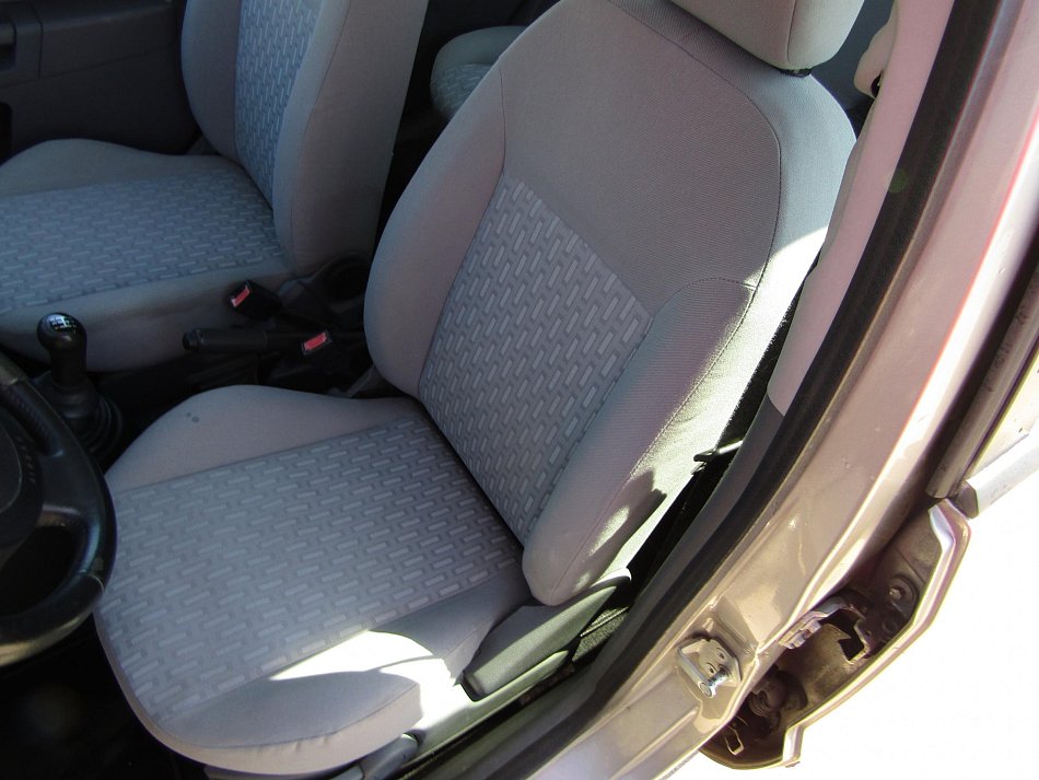 Ford Fusion 1.4i 