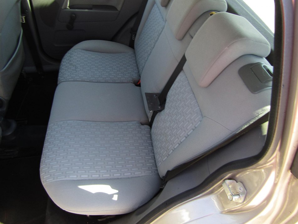 Ford Fusion 1.4i 