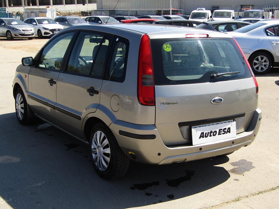 Ford Fusion 1.4i 